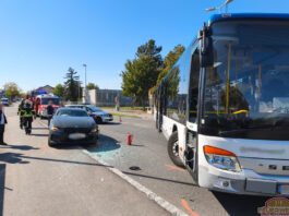 Verkehrsunfall mit Linienbus